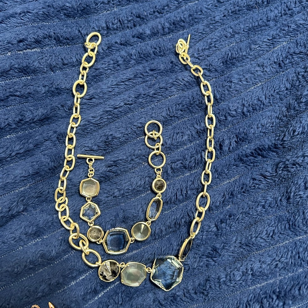 Kendra Scott set